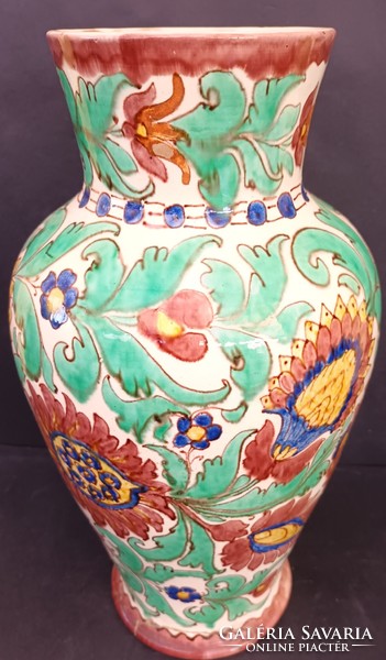 Large badger vase