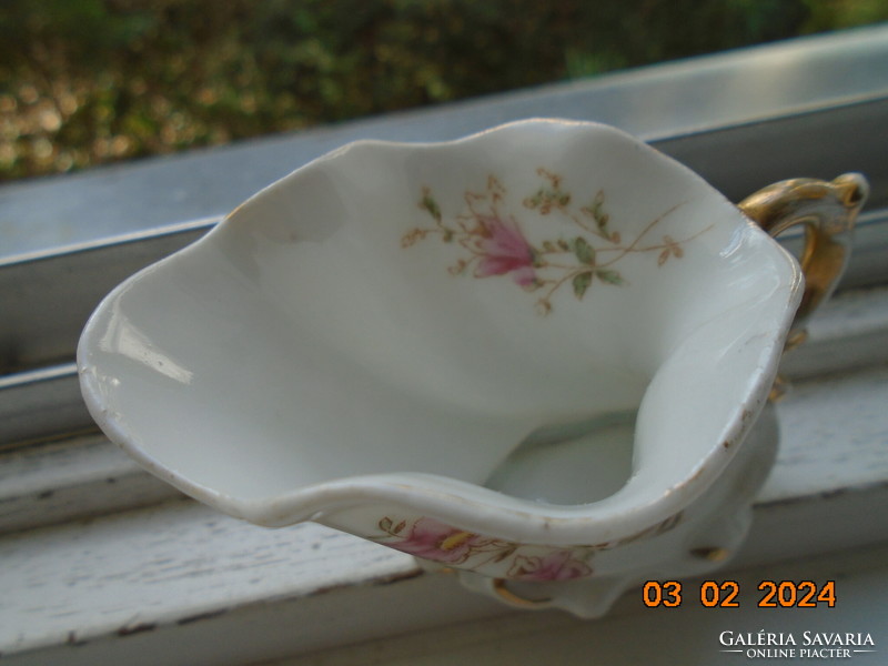 Antik RITKA klasszicista  hullámos bőség szarú formájú kávés csésze kézzel festett virág mintával
