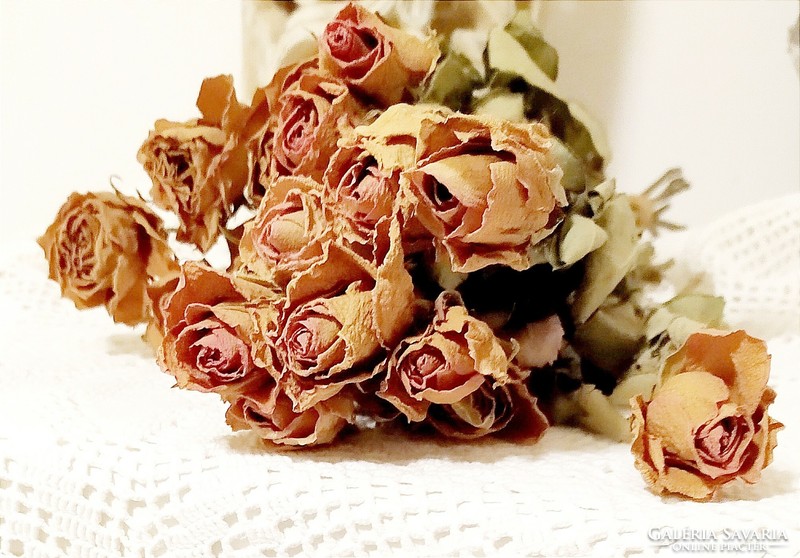 Antik rózsa csokor szárítva