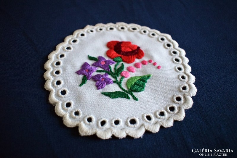 Kalocsai small tablecloth, embroidered needlework 13.5 cm