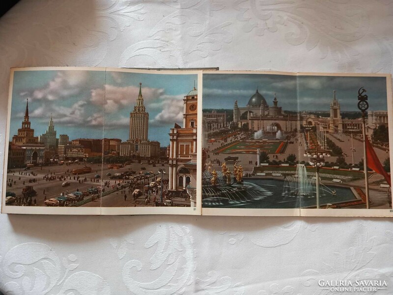 Régi CCCP Moszkva turista színes emlék ismertető, képeslapokkal + térkép könyvbe kötve képek szerint