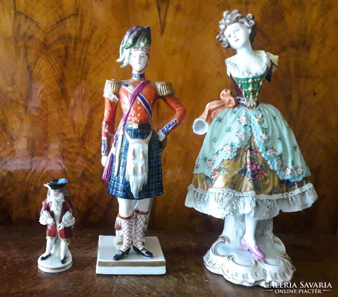 Antique Naples, Alt Vienna porcelain.