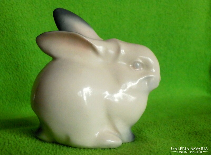 Zsolnay bunny with mpm Pécs tongue