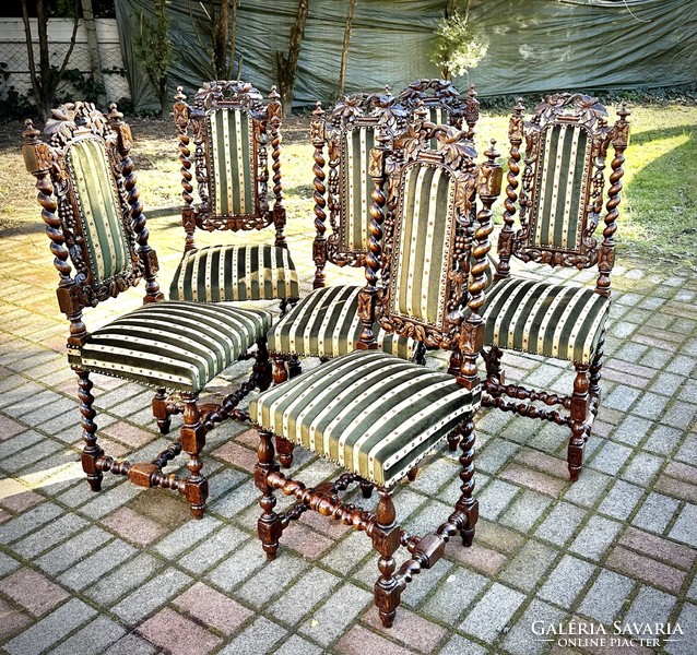 Neo-Renaissance chairs