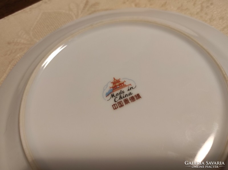 1 Chinese porcelain plate with a flower pattern, for replacement.