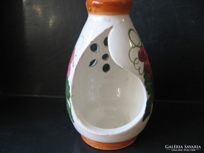 Ceramic candle holder with Italian grape pattern