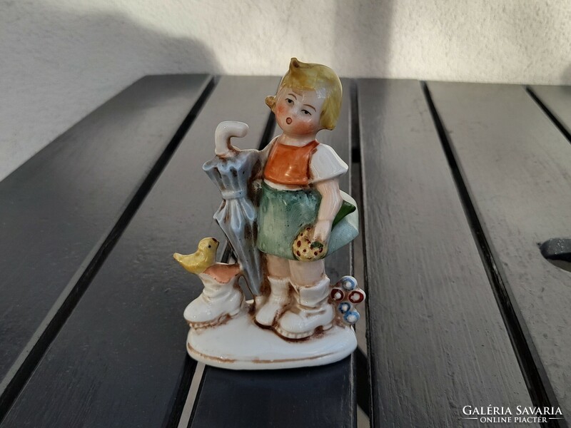 Fairy-tale Altwien beehive-marked figural porcelain