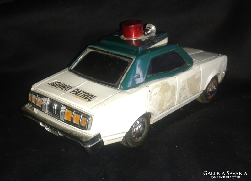 Retro electric highway patrol toy car