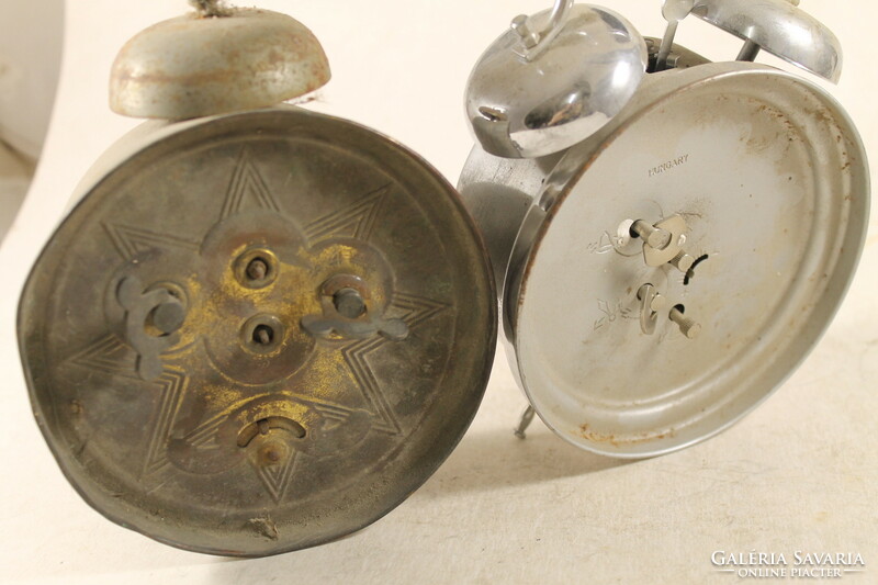 Antique rattle clocks 631