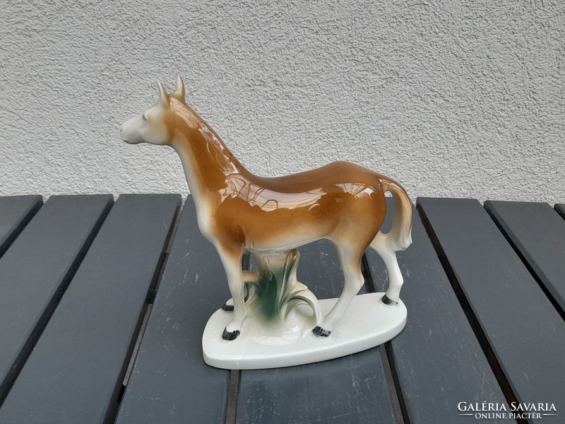 HUF 1 beautiful German porcelain horse