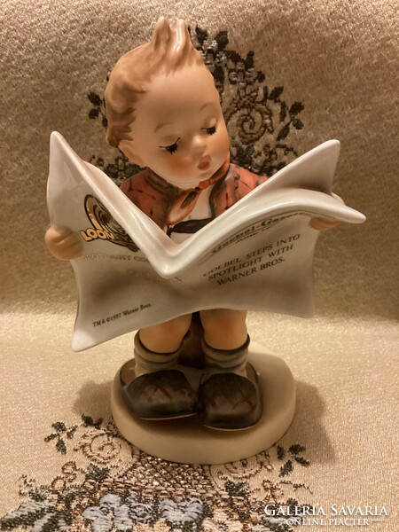 Hummel Goebel "Latest News" ritka  különleges limitált sorszámozott kiadású porcelán figura