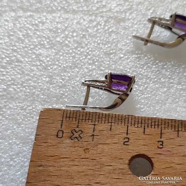 Gold-plated silver earrings with amethyst stone with French clasp