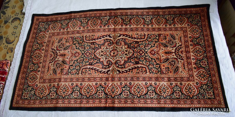 Antik szőnyeg mintás selyemmokett mokett terítő falikárpit falvédő 158 x 88 cm , nem gyakori méret