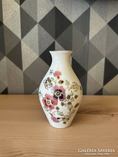 Zsolnay pillangó decoros , kézi festésű , kis váza , 13 cm
