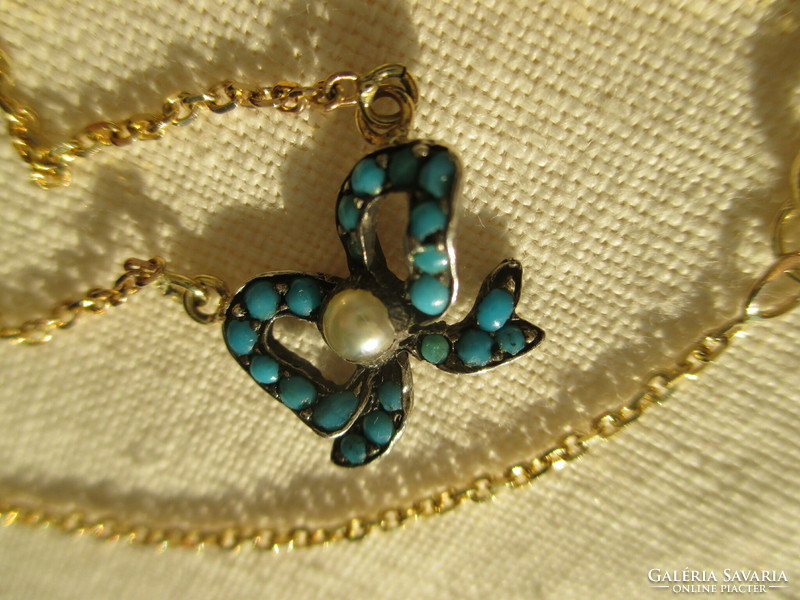 Antique necklace: Biedermeier bow with turquoise stones, pearls, gold chain