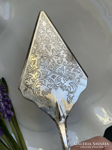 Large, beautiful silver-plated Italian cake spatula with chiseled on both sides