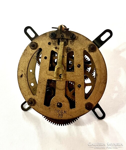 Kisméretű antik óra szerkezet