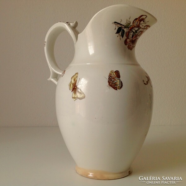 Antique earthenware jug - villeroy?