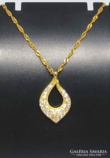 Töltött arany (GF) nyaklánc, aranyozott clear CZ kristály berakásos medállal 254