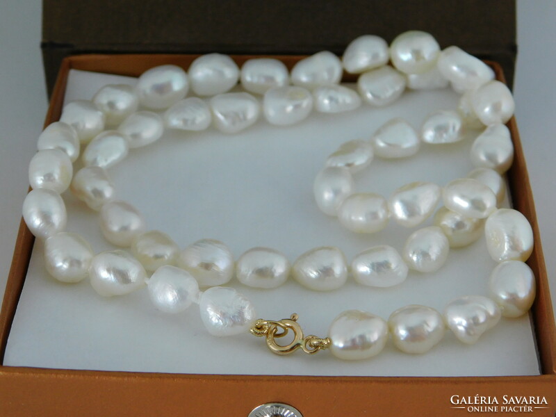 14K gold pearl necklace with 10mm baroque pearls, 50 cm long