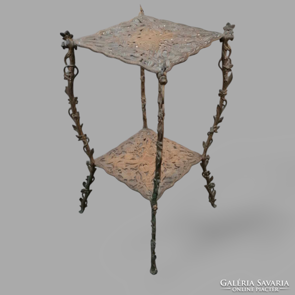 Copper pedestal, flower stand, coffee table