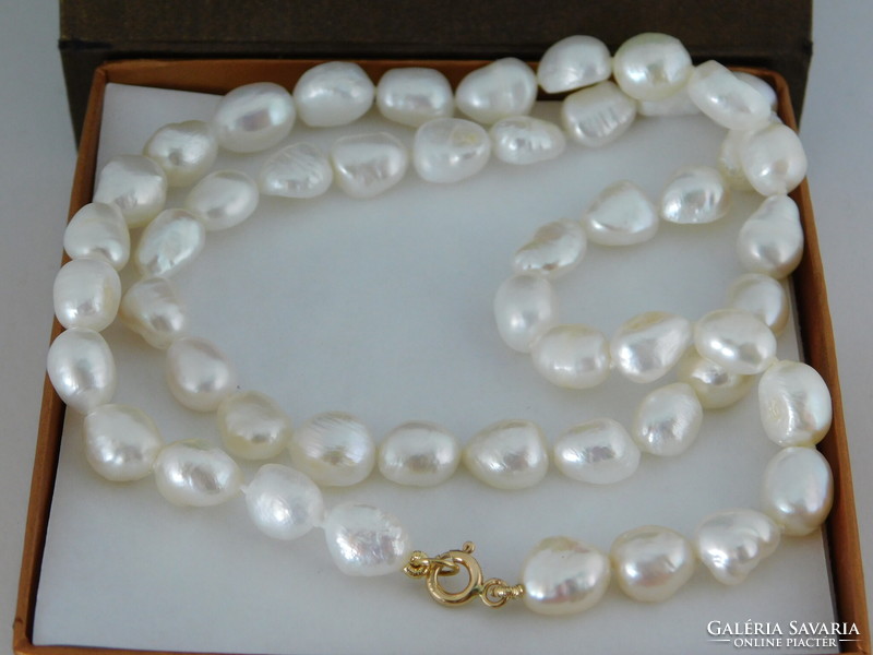 14K gold pearl necklace with 10mm baroque pearls, 50 cm long