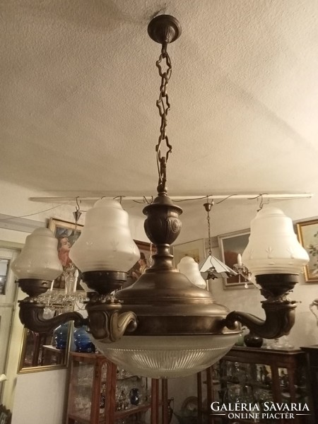 Large bronze chandelier, 8 lights