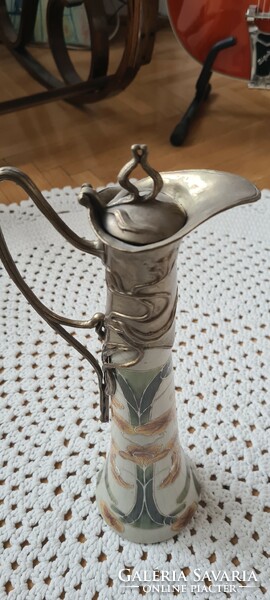 Art Nouveau style vase is new