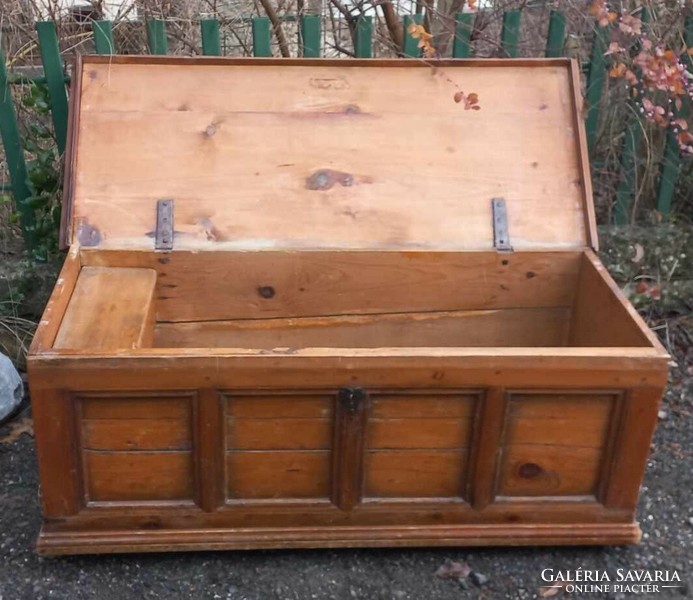 Old folk pine chest 19th century