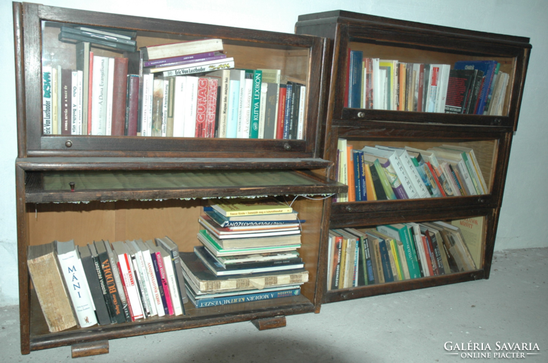 Lingel bookcase.