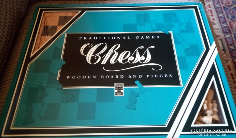 Carved chess, in its own box, finger size xx