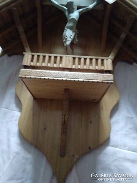 Large wooden homemade altar (80x60 cm)
