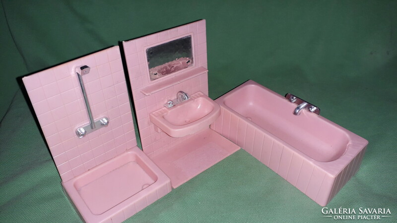Retro babaszobás plasztik fürdőszoba bútor nagyon szép állapotban EGYBEN  a képek szerint