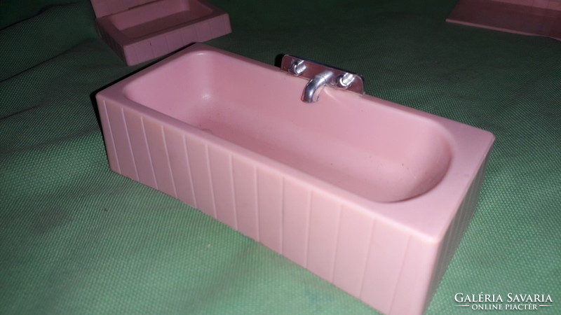 Retro babaszobás plasztik fürdőszoba bútor nagyon szép állapotban EGYBEN  a képek szerint