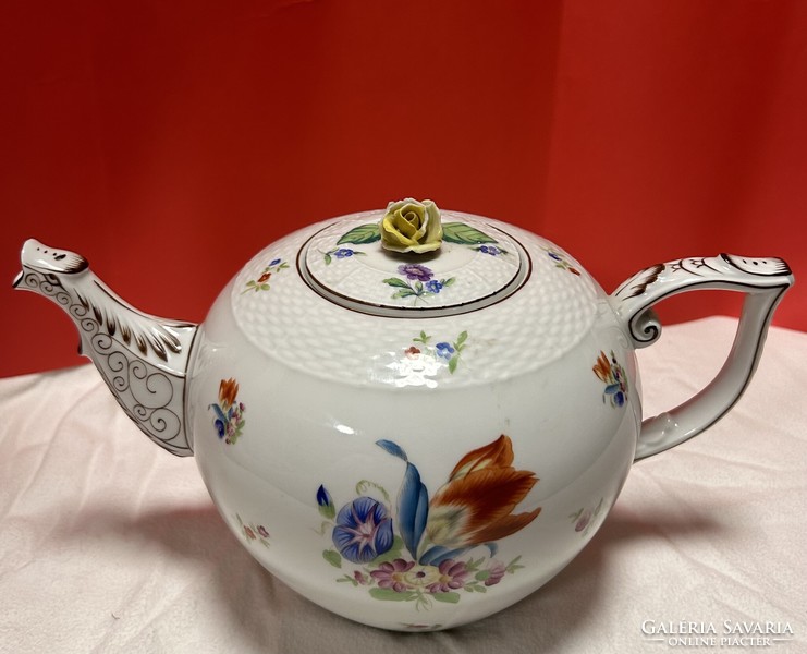 Flower-patterned Herend teapot with rose tongs