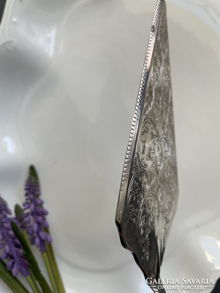 Large, beautiful silver-plated Italian cake spatula with chiseled on both sides