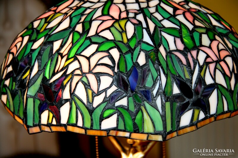 Tiffany lamp in the shape of a woman 60 cm 2.