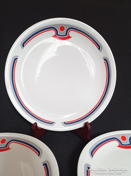 Retro Alföldi Bella porcelán kék piros menza mintás lapos tányérok