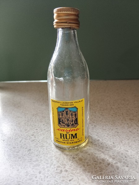 17 retro mini drinking bottles for collectors