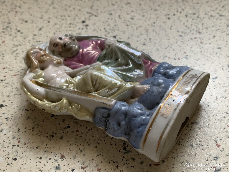 1900 körüli Szentháromság porcelán, sérült