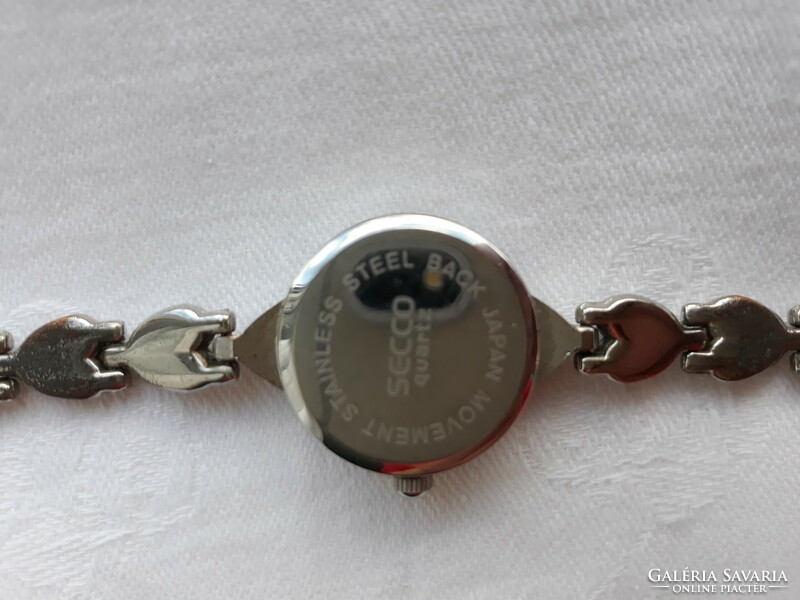 Used women's secco Japanese jewelry watch