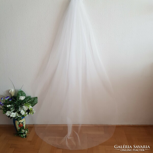 ÚJ, kézzel készített, 1 rétegű, szegetlen, csillogós HÓFEHÉR, 2 méteres menyasszonyi fátyol (30.1)