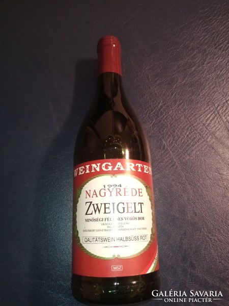 Hagyatékból Nagyrédei zweigelt - 1994  10000ft óbuda  Bontatlan üveg bor a 90-es évekből.