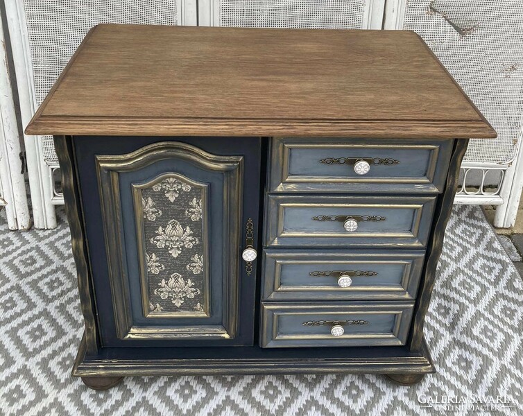 Practical, rustic unique chest of drawers with porcelain handles