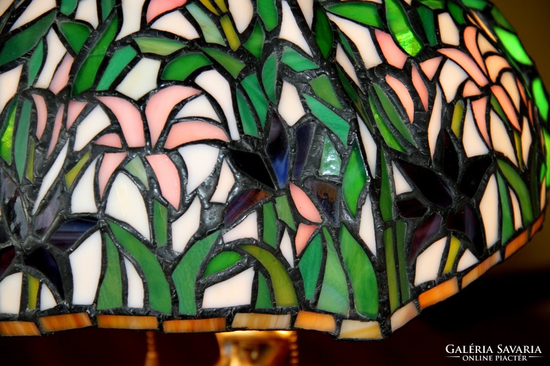 Tiffany lamp in the shape of a woman 60 cm 1.