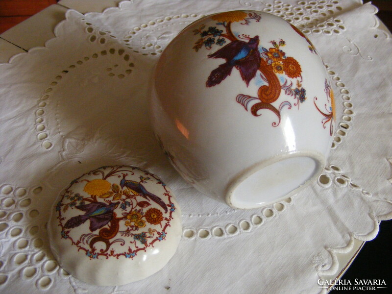 Porcelain bonbonier