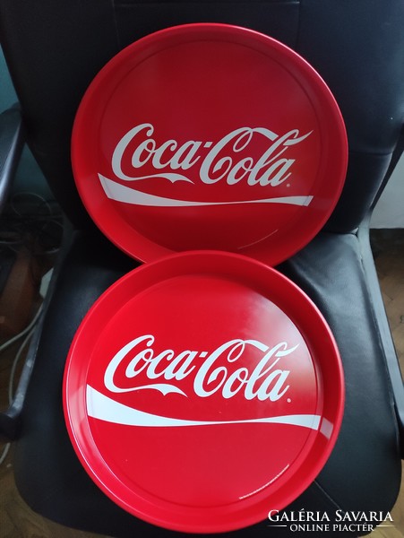 Coca-cola round waiter tray metal large size.
