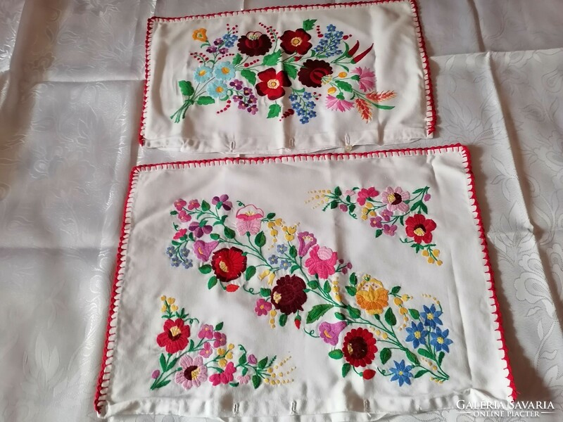 Kalocsai embroidered pillowcase