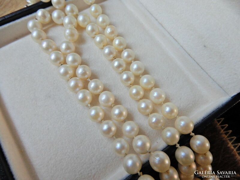 Genuine Akoya pearl string with 8K white and yellow gold clasp