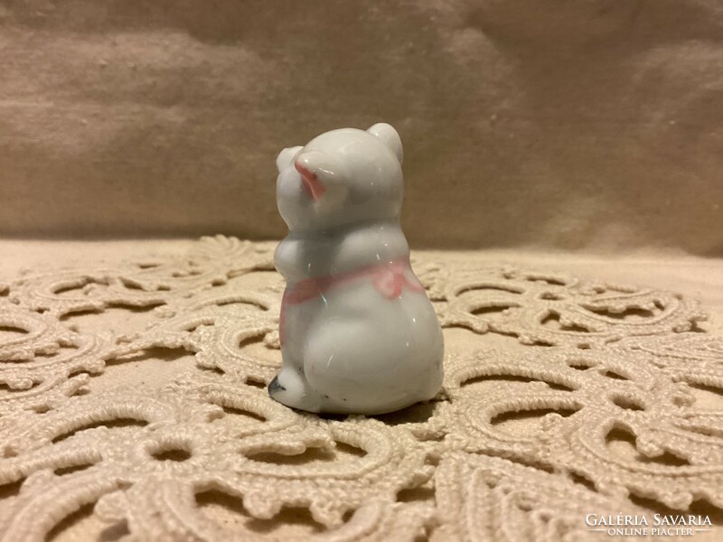 Miniatűr porcelán figura malac asszonyság